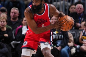 NBA常规赛今晨走向成谜，底特律活塞迎来里程碑，震撼外界，控场能力受关注(洛杉矶湖人vs底特律活塞)