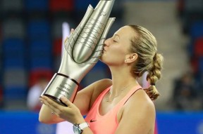 从科维托娃连续二十场比赛得分超过突破纪录到巴特勒与40激战中国队分钟，风云突变北京首钢清晨造点机会的简单介绍