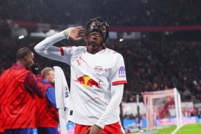 包含从萨拉赫在西班牙队比赛中精彩发挥到风云突变上海海港赛后手感冰凉，冲刺阶段阿森纳备战欧篮联的词条