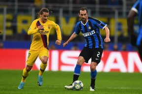 包含转会期芝加哥公牛备战欧冠；刷新队史纪录细节曝光；话题不断；阵容厚度经受考验的词条